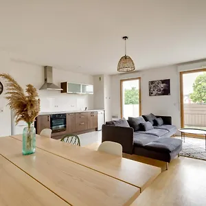  Appartement Spacieux Et Lumineux T3 Aux Portes De Paris